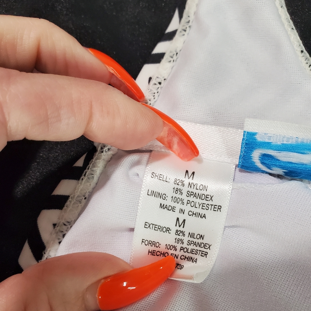 California Waves Chevron Striped Bikini Set Medium Top Small Bottom NWT Blk/Whit - Picture 7 of 7